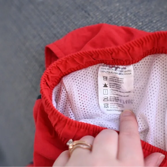 Nautica Men’s Swim Trunks XL in Bold Red with Drawstring & Lining - Picture 6 of 7